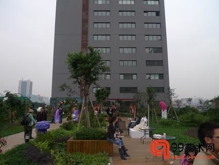 数像视听 成都空港10号艺术机构与戈多艺术学校共启艺术新篇章